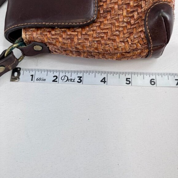 Fossil Brown Leather Woven Shoulder Bag Purse Boho Key Charm 90's Y2K Vintage - Picture 15 of 16